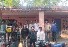 रावेर तालुक्यातील बोहरडे गावातील जी.प. मराठी शाळेतील शिक्षकांची अनुपस्थिती गंभीर; विद्यार्थ्यांचे भवितव्य धोक्यात, शिक्षण विभाग दुर्लक्ष करणार का? रावेर तालुक्यातील बोहरडे गावातील जी.प. मराठी शाळेतील शिक्षकांची अनुपस्थिती गंभीर; विद्यार्थ्यांचे भवितव्य धोक्यात, शिक्षण विभाग दुर्लक्ष करणार का?