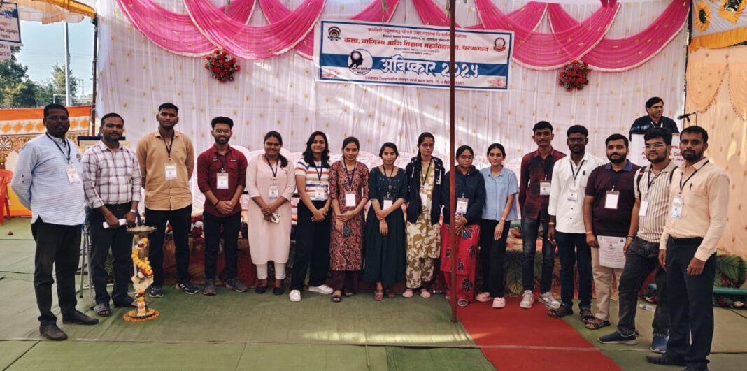 विद्यापीठ स्तरीय अविष्कार स्पर्धेसाठी खडसे महाविद्यालयातील विद्यार्थ्यांची स्तुत्य निवड विद्यापीठ स्तरीय अविष्कार स्पर्धेसाठी खडसे महाविद्यालयातील विद्यार्थ्यांची स्तुत्य निवड