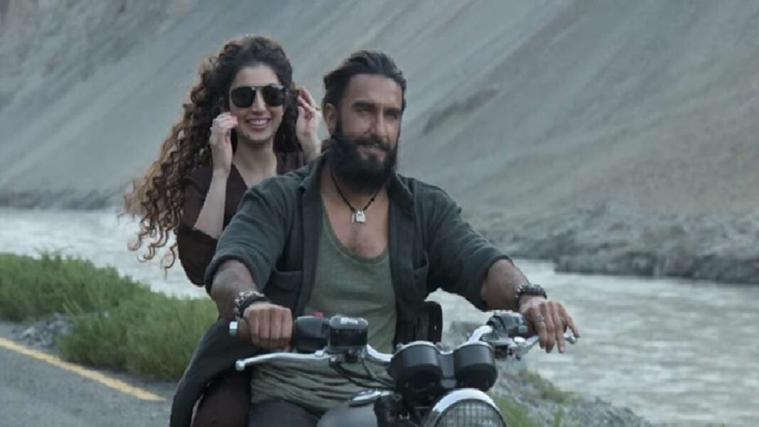 Dhurandhar BO Collection Day 3: बॉक्स ऑफिस पर ‘धुरंधर’ की धूम, 3 दिनों में की छप्पड़फाड़ कमाई | dhurandhar box office collection day 3 ranveer singh sara arjun blockbuster film know total earning Dhurandhar BO Collection Day 3: बॉक्स ऑफिस पर ‘धुरंधर’ की धूम, 3 दिनों में की छप्पड़फाड़ कमाई | dhurandhar box office collection day 3 ranveer singh sara arjun blockbuster film know total earning