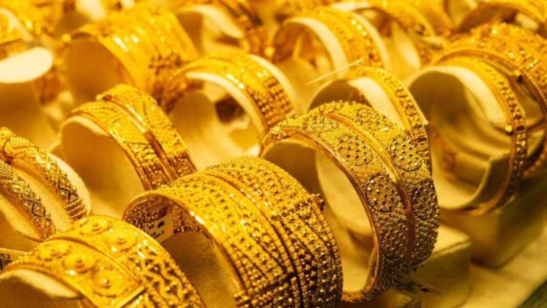 Dubai Gold Rate: दुबई में फिर महंगा हुआ गोल्ड, आज इतने रुपए की आई तेजी, फटाफट देखें रेट | Dubai Gold Rate Today Consecutive Increased 1837 Rs Check 18K 22k 24k Latest Price In Hindi Dubai Gold Rate: दुबई में फिर महंगा हुआ गोल्ड, आज इतने रुपए की आई तेजी, फटाफट देखें रेट | Dubai Gold Rate Today Consecutive Increased 1837 Rs Check 18K 22k 24k Latest Price In Hindi
