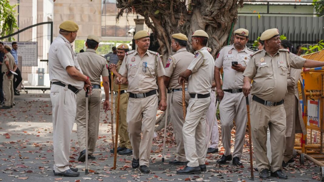 राजस्थान पुलिस कांस्टेबल टेलीकम्युनिकेशन भर्ती 2025: 1469 पदों पर निकली भर्ती, आवेदन प्रक्रिया शुरू | Rajasthan Police Telecommunication Constable Operator and Constable Driver Recruitment 2025: Check Vacancy, Eligibility and Other Details राजस्थान पुलिस कांस्टेबल टेलीकम्युनिकेशन भर्ती 2025: 1469 पदों पर निकली भर्ती, आवेदन प्रक्रिया शुरू | Rajasthan Police Telecommunication Constable Operator and Constable Driver Recruitment 2025: Check Vacancy, Eligibility and Other Details