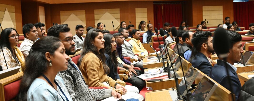 Modern games essaya our daily life easy and batters Modern games essaya our daily life easy and batters