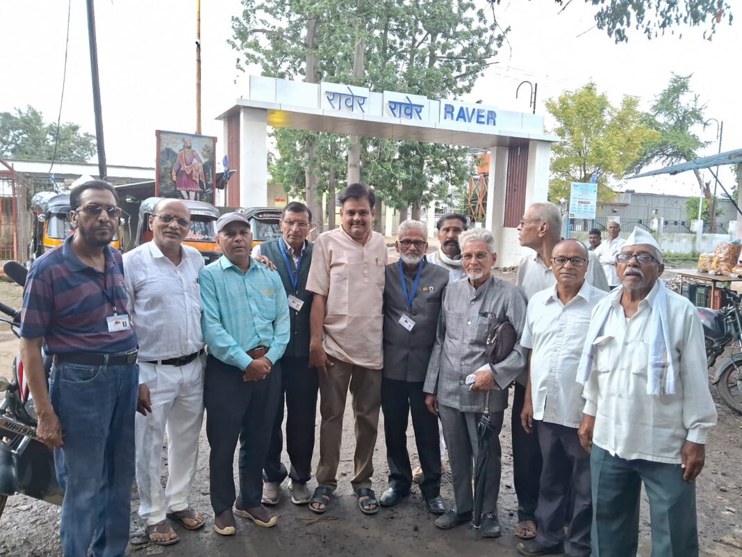 ऑन डिमांड रेल्वे गाड्यांना रावेर सावदा, निंभोरा येथे थांबा द्यावा जळगाव पुणे मुंबईसाठी नवीन गाड्या सुरू करण्याची जोरदार मागणी ऑन डिमांड रेल्वे गाड्यांना रावेर सावदा, निंभोरा येथे थांबा द्यावा जळगाव पुणे मुंबईसाठी नवीन गाड्या सुरू करण्याची जोरदार मागणी