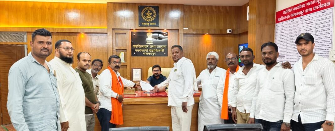 राष्ट्रीय अर्थसाह्य योजनेअंतर्गत निराधार विधवा महिलांना तात्काळ आर्थिक अनुदान द्या अन्यथा 26 जानेवारी प्रजासत्ताक दिनी निराधार विधवा महिलांसह तहसील कार्यालयासमोर शिवसेना (उद्धवसाहेब ठाकरे)आमरण उपोषणाचा इशारा राष्ट्रीय अर्थसाह्य योजनेअंतर्गत निराधार विधवा महिलांना तात्काळ आर्थिक अनुदान द्या अन्यथा 26 जानेवारी प्रजासत्ताक दिनी निराधार विधवा महिलांसह तहसील कार्यालयासमोर शिवसेना (उद्धवसाहेब ठाकरे)आमरण उपोषणाचा इशारा