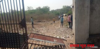 मुक्ताईनगर येथील जे ई स्कूल केंद्रावर कॉपी पुरवण्याच्या उद्देशाने अनधिकृतपणे प्रवेश करणाऱ्या विरुद्ध गुन्हा दाखल.