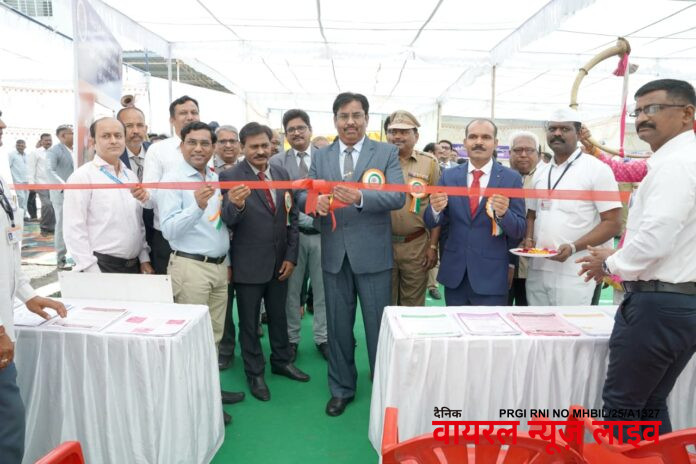 मुक्ताईनगर येथे विधी सेवा महाशिबिर व शासकीय योजनांचा महामेळावा संपन्न... मुक्ताईनगर येथे विधी सेवा महाशिबिर व शासकीय योजनांचा महामेळावा संपन्न...