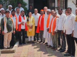 शिवसेना (उबाठा)पदाधिकाऱ्यांसह घिर्णी ग्रामस्थांचे म.रा.वि.वि कंपनी कार्यकारी अभियंता कार्यालयासमोर ठिय्या आंदोलन