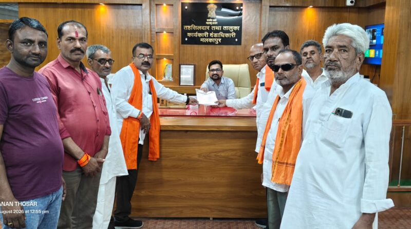 मलकापुर तालुका दुष्काळग्रस्त घोषित करण्याची शिवसेना (उबाठा)ची तहसीलदार यांच्याकडे निवेदनाद्वारे मागणी